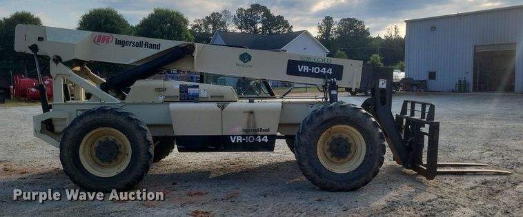 image for item DR4813 2001 Ingersoll-Rand  VR-1044 telehandler