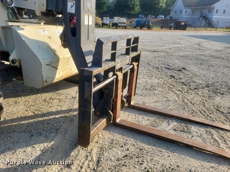 image for item DR4813 2001 Ingersoll-Rand  VR-1044 telehandler