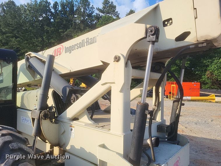 image for item DR4813 2001 Ingersoll-Rand  VR-1044 telehandler