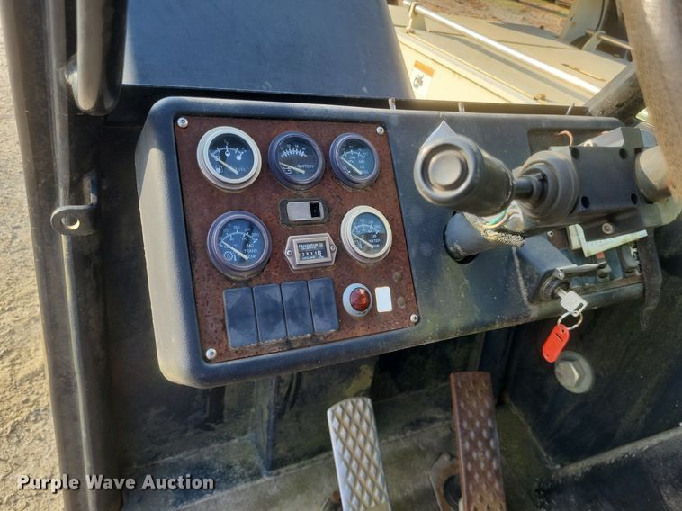 image for item DR4813 2001 Ingersoll-Rand  VR-1044 telehandler