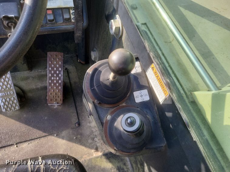 image for item DR4813 2001 Ingersoll-Rand  VR-1044 telehandler