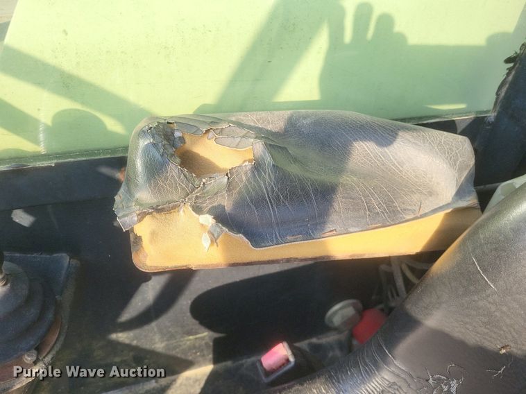 image for item DR4813 2001 Ingersoll-Rand  VR-1044 telehandler