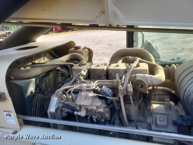 image for item DR4813 2001 Ingersoll-Rand  VR-1044 telehandler