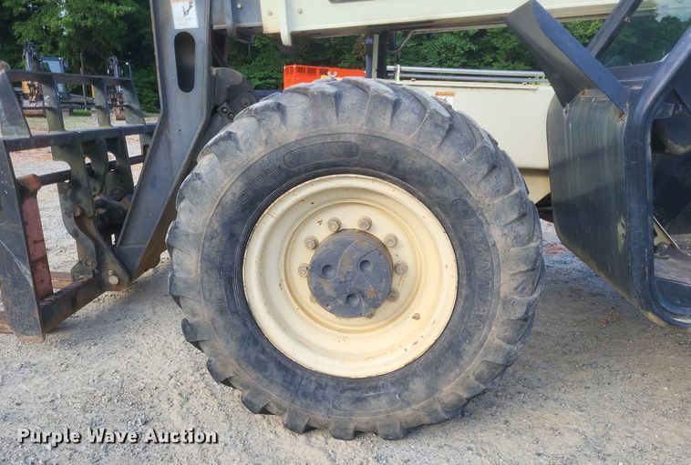 image for item DR4813 2001 Ingersoll-Rand  VR-1044 telehandler