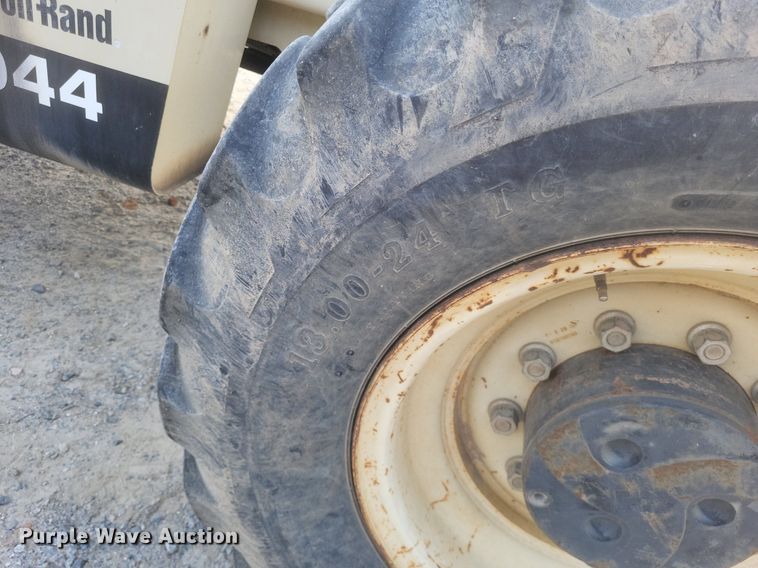 image for item DR4813 2001 Ingersoll-Rand  VR-1044 telehandler