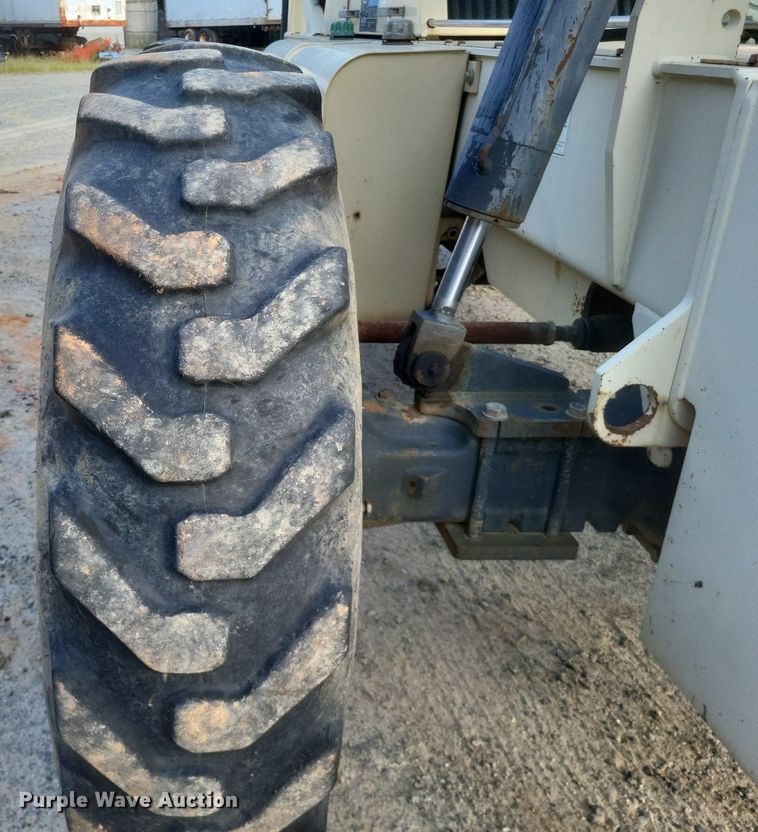 image for item DR4813 2001 Ingersoll-Rand  VR-1044 telehandler