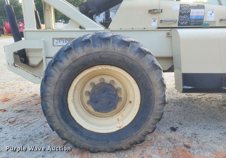 image for item DR4813 2001 Ingersoll-Rand  VR-1044 telehandler