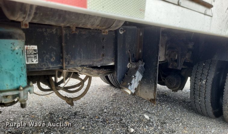 image for item DR4816 2000 International  4900 oil distributor truck