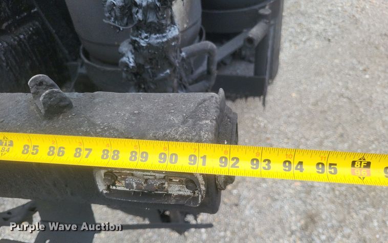 image for item DR4816 2000 International  4900 oil distributor truck