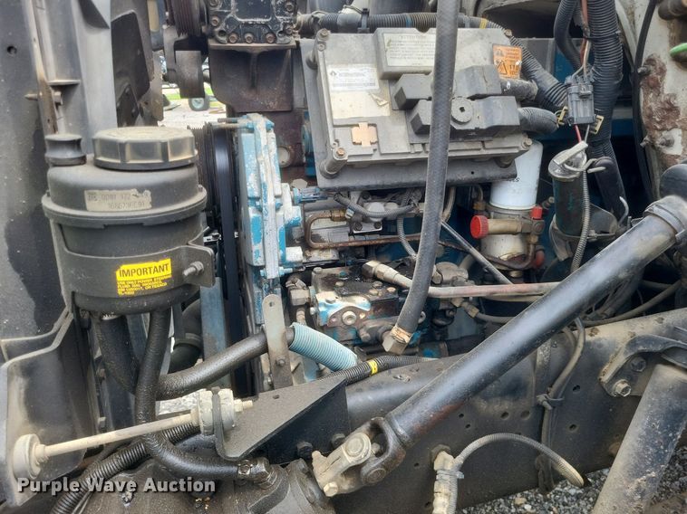 image for item DR4816 2000 International  4900 oil distributor truck