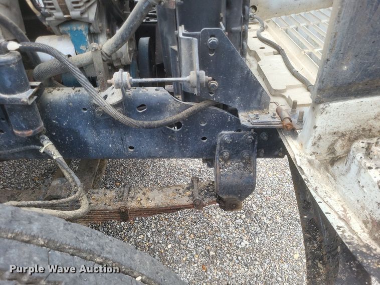 image for item DR4816 2000 International  4900 oil distributor truck