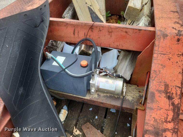 image for item DR4817 1979 Johnson Super  drop deck equipment trailer