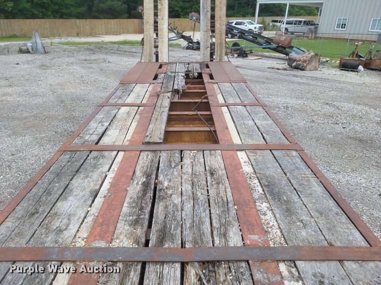 image for item DR4817 1979 Johnson Super  drop deck equipment trailer