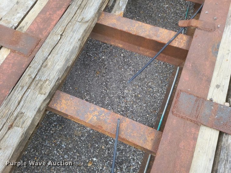 image for item DR4817 1979 Johnson Super  drop deck equipment trailer