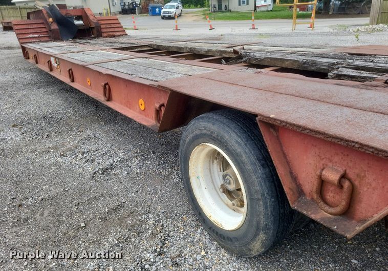 image for item DR4817 1979 Johnson Super  drop deck equipment trailer