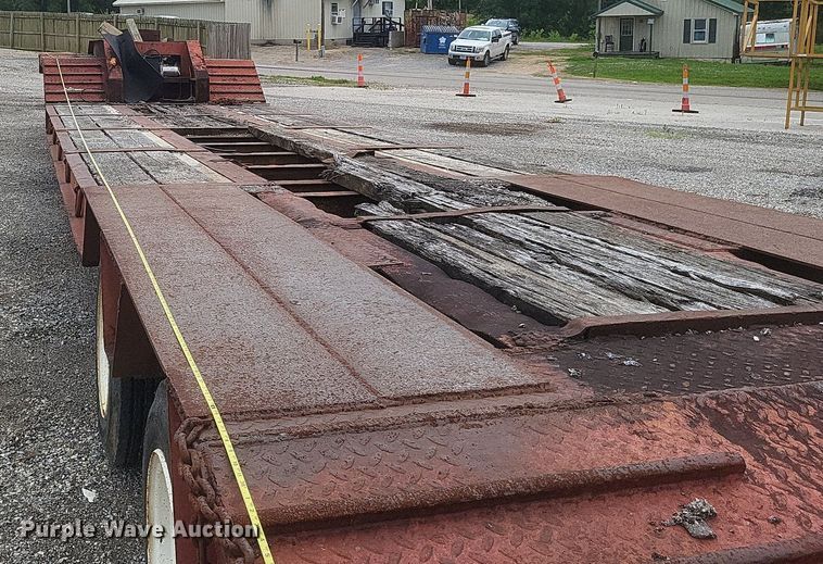 image for item DR4817 1979 Johnson Super  drop deck equipment trailer