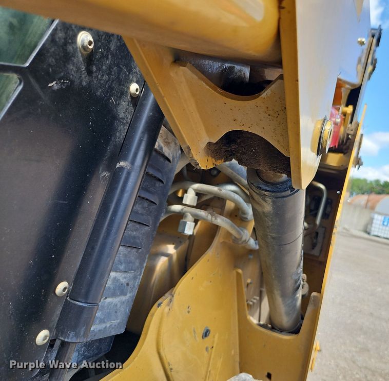 image for item DR8632 2019 Caterpillar  299D3 tracked skid steer loader