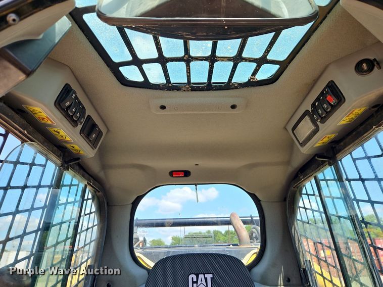 image for item DR8632 2019 Caterpillar  299D3 tracked skid steer loader