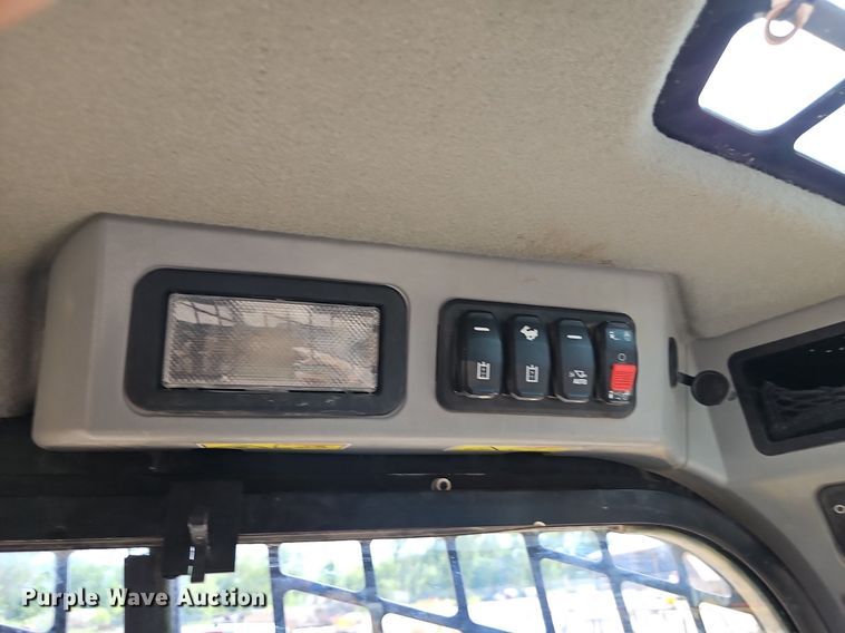 image for item DR8632 2019 Caterpillar  299D3 tracked skid steer loader