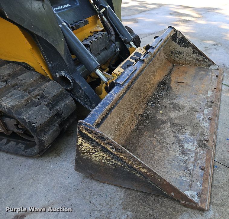 image for item DR8643 2020 John Deere 331G tracked skid steer loader
