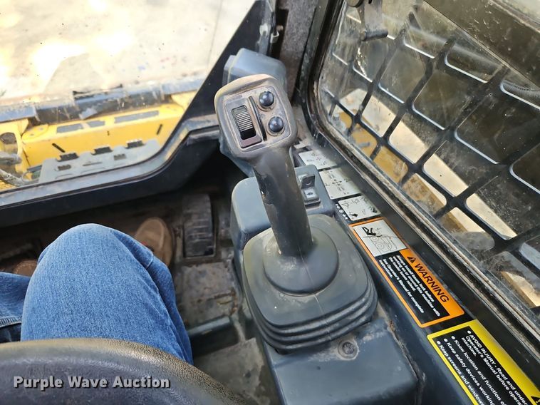 image for item DR8643 2020 John Deere 331G tracked skid steer loader