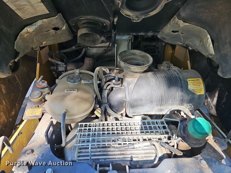 image for item DR8643 2020 John Deere 331G tracked skid steer loader