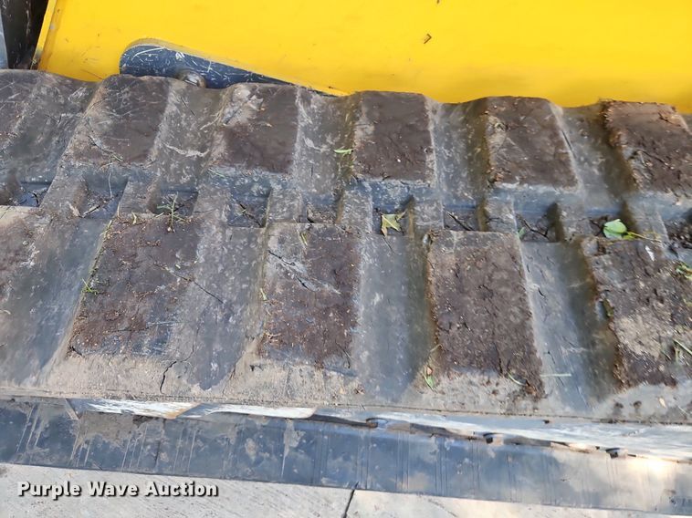 image for item DR8643 2020 John Deere 331G tracked skid steer loader