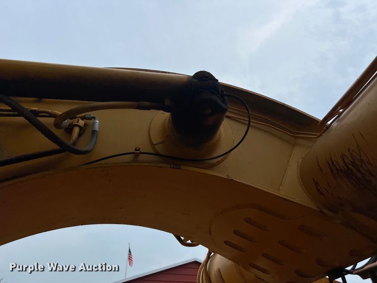 image for item DS3109 1989 John Deere  862B elevating scraper