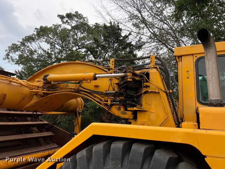 image for item DS3109 1989 John Deere  862B elevating scraper