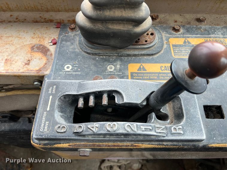 image for item DS3109 1989 John Deere  862B elevating scraper