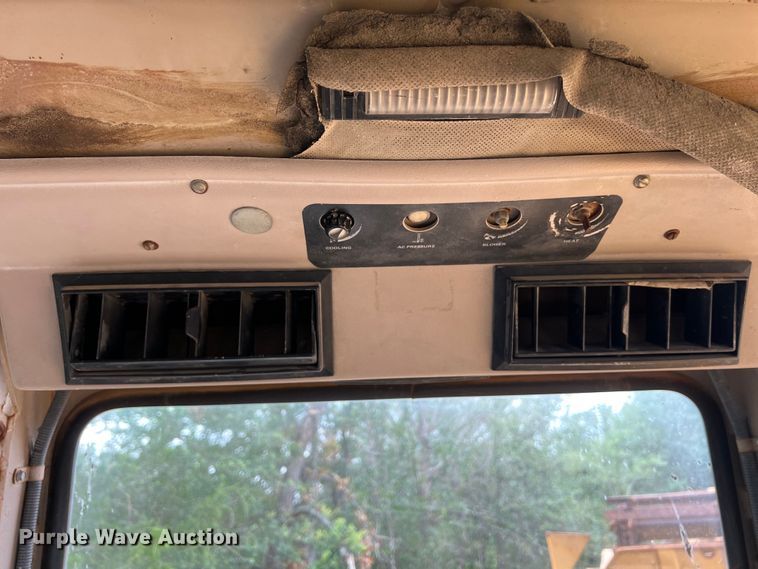 image for item DS3109 1989 John Deere  862B elevating scraper