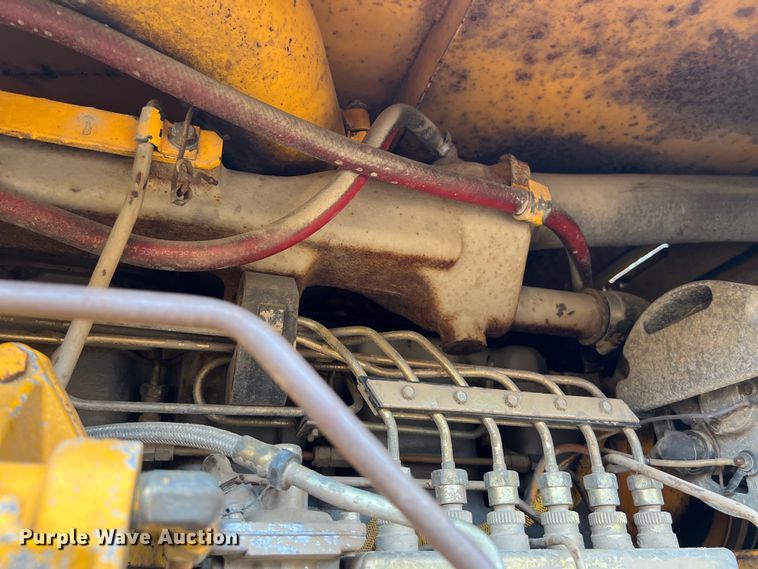 image for item DS3109 1989 John Deere  862B elevating scraper