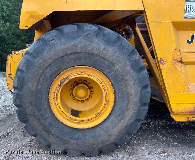 image for item DS3109 1989 John Deere  862B elevating scraper