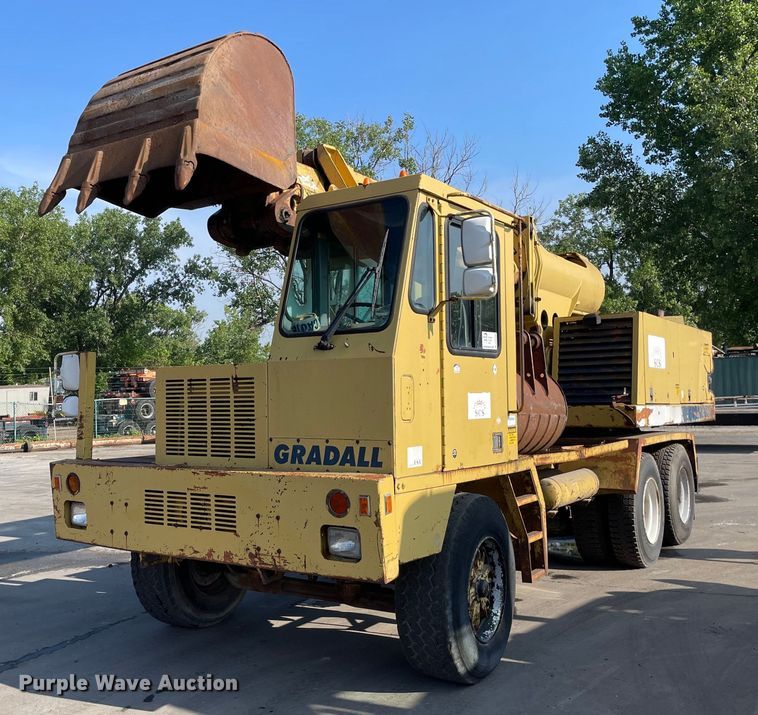 image for item DS5509 1994 Gradall XL4100 wheeled excavator