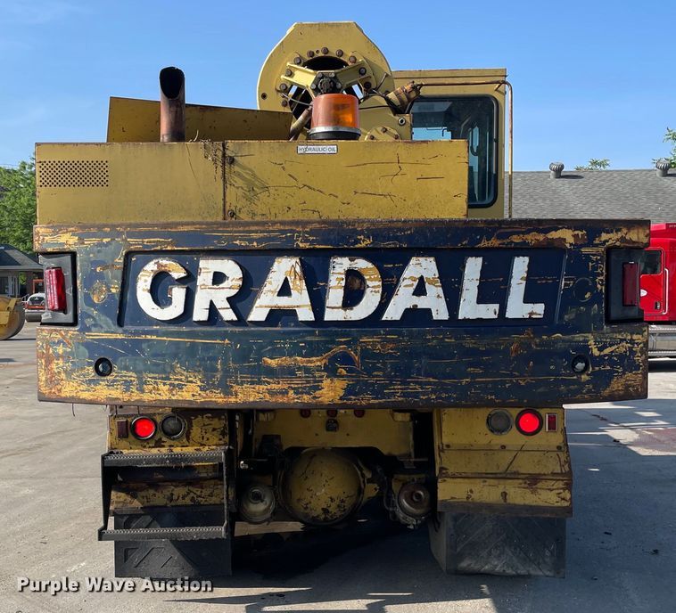 image for item DS5509 1994 Gradall XL4100 wheeled excavator