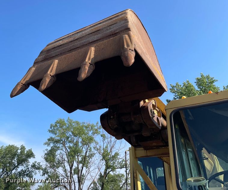 image for item DS5509 1994 Gradall XL4100 wheeled excavator