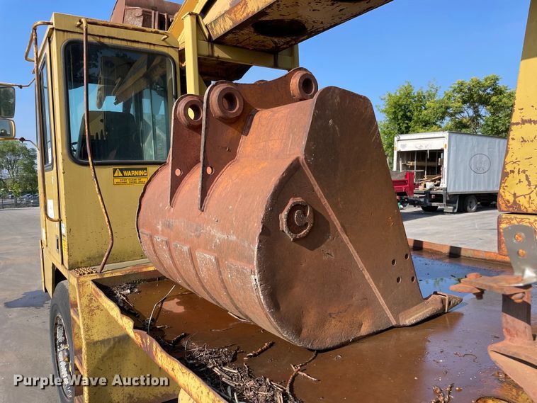 image for item DS5509 1994 Gradall XL4100 wheeled excavator