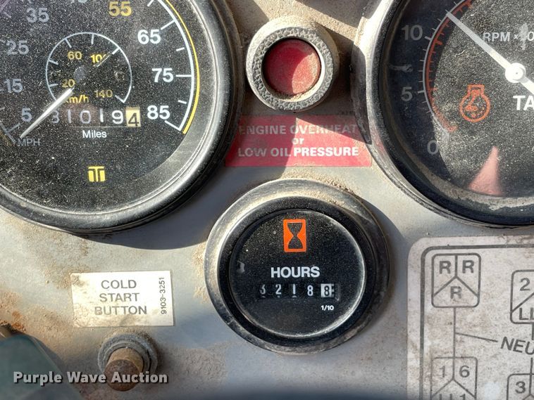 image for item DS5509 1994 Gradall XL4100 wheeled excavator