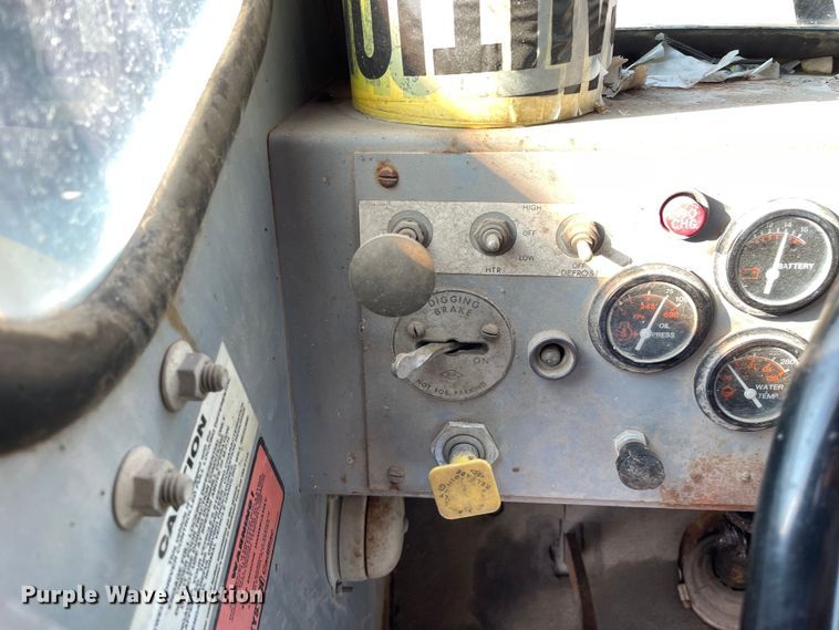 image for item DS5509 1994 Gradall XL4100 wheeled excavator