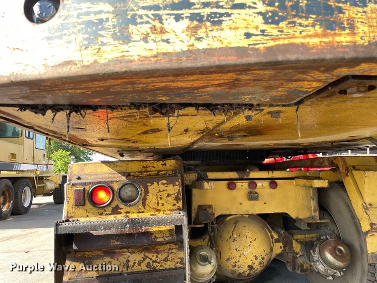 image for item DS5509 1994 Gradall XL4100 wheeled excavator