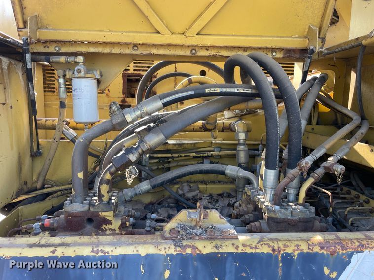 image for item DS5509 1994 Gradall XL4100 wheeled excavator