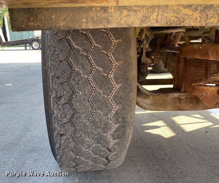 image for item DS5509 1994 Gradall XL4100 wheeled excavator