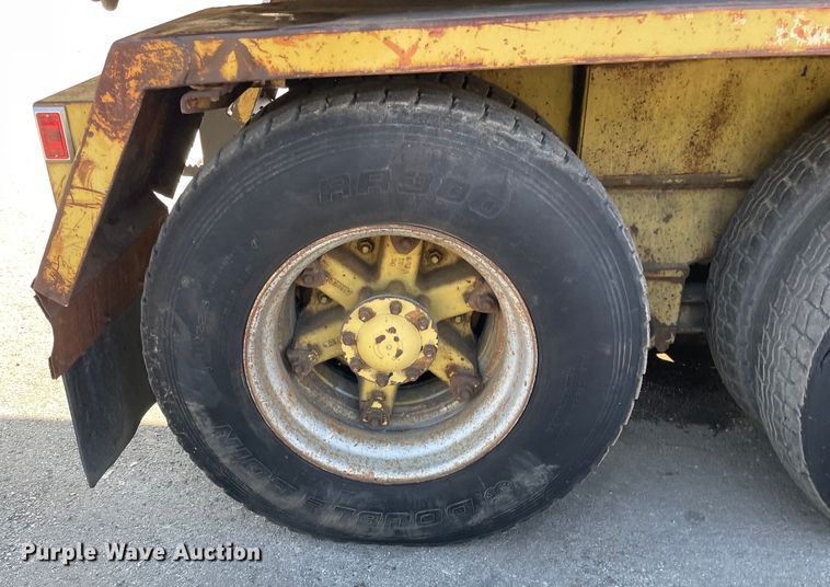 image for item DS5509 1994 Gradall XL4100 wheeled excavator