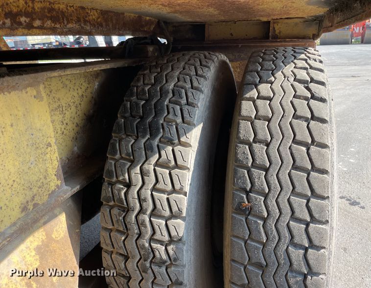 image for item DS5509 1994 Gradall XL4100 wheeled excavator