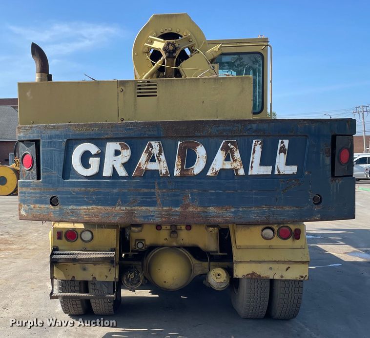 image for item DS5510 1997 Gradall XL4100 wheeled excavator