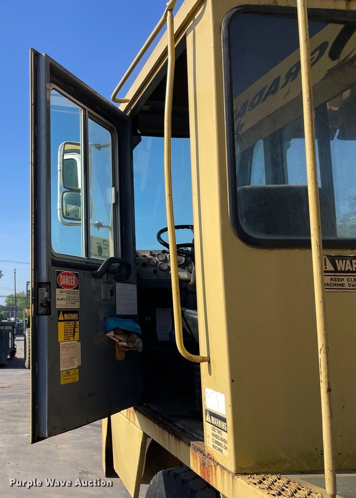 image for item DS5510 1997 Gradall XL4100 wheeled excavator