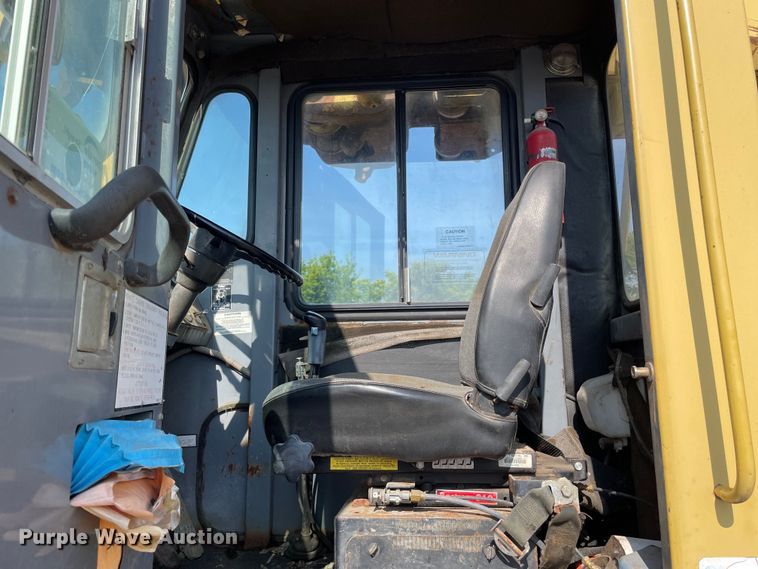 image for item DS5510 1997 Gradall XL4100 wheeled excavator