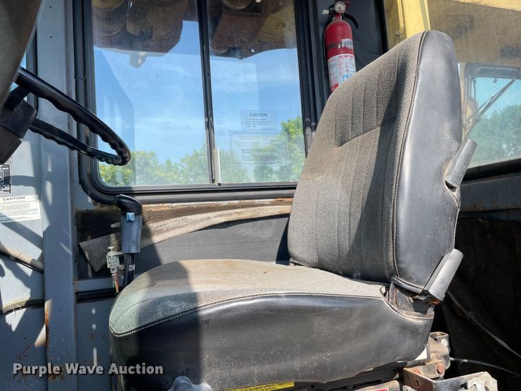 image for item DS5510 1997 Gradall XL4100 wheeled excavator