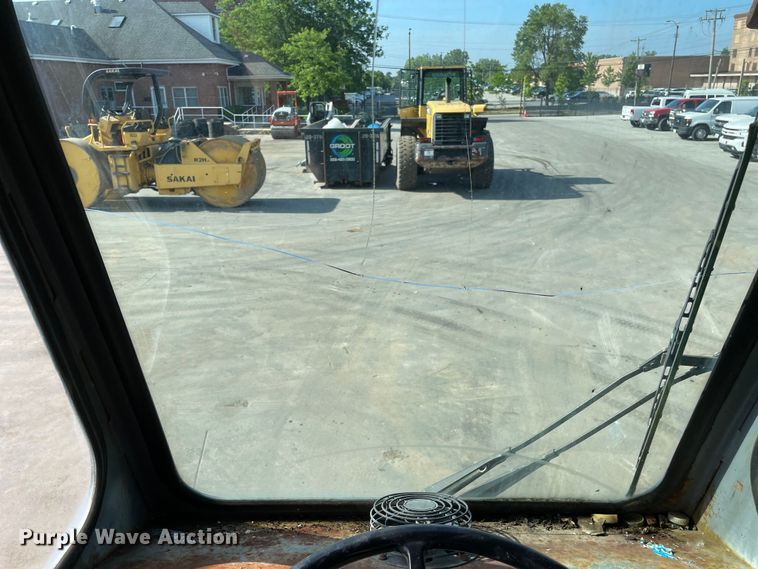 image for item DS5510 1997 Gradall XL4100 wheeled excavator