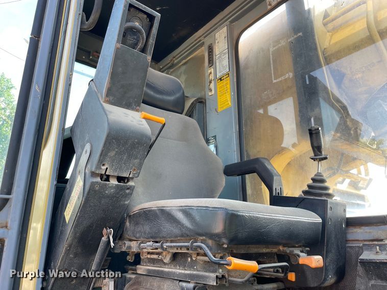 image for item DS5510 1997 Gradall XL4100 wheeled excavator